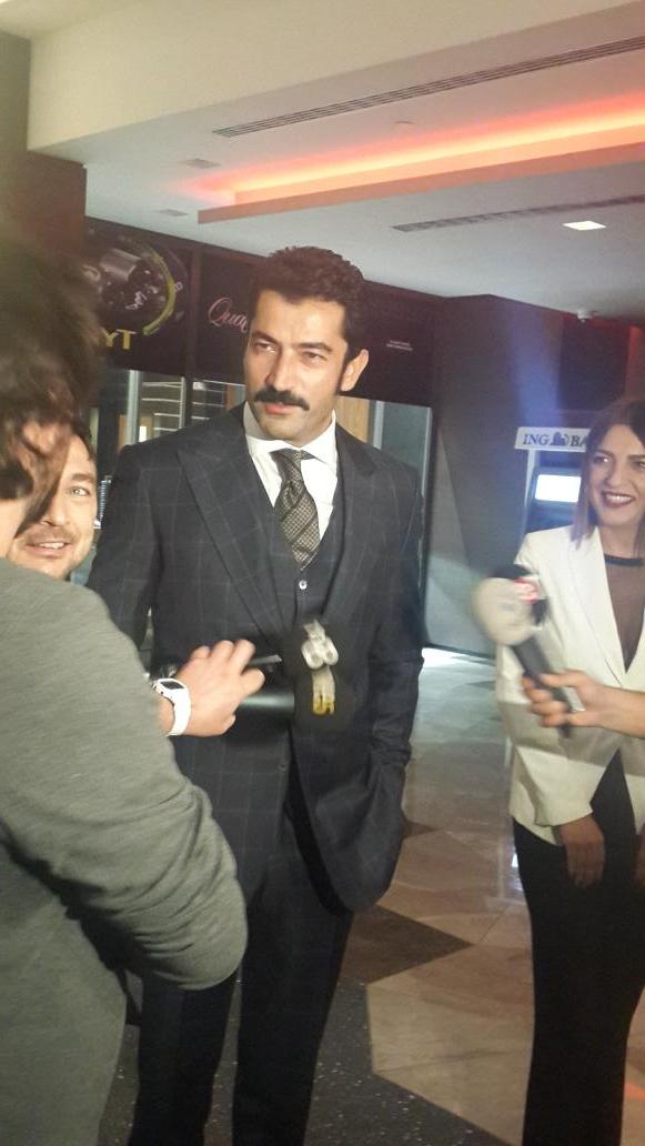 B1N7VzoIYAE9zgk.jpg:large