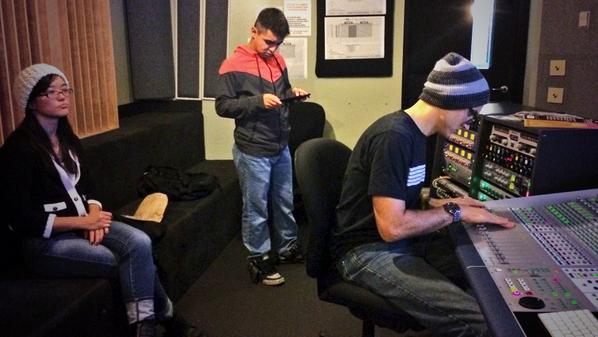 StephanoTheo's tweet image. #TeamSTAC working hard in the studio  @AnthonyCarlton9 @JiniPalmer DJ Young #StudioFlow