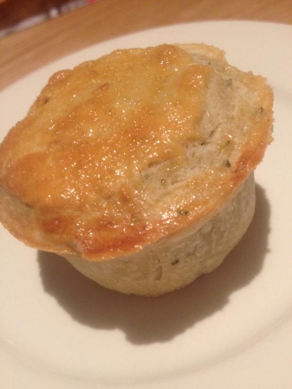 1331york's tweet photo. @ewanmetcalfe from @kitchen1331 has just made me an ickle #steak &amp; @TimothyTaylors #landlord #ale pie. Get in Oh &amp;... http://t.co/HGHMqG4Abf