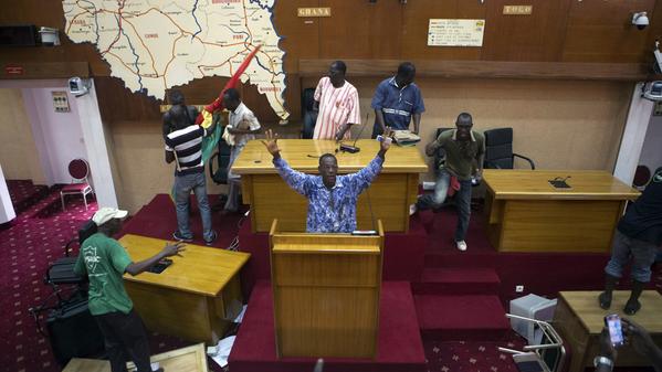 Channel4News's tweet image. Protesters burn parliament and take over TV station in Burkina Faso's 'Black Spring' channel4.com/news/burkina-f… #Lwili