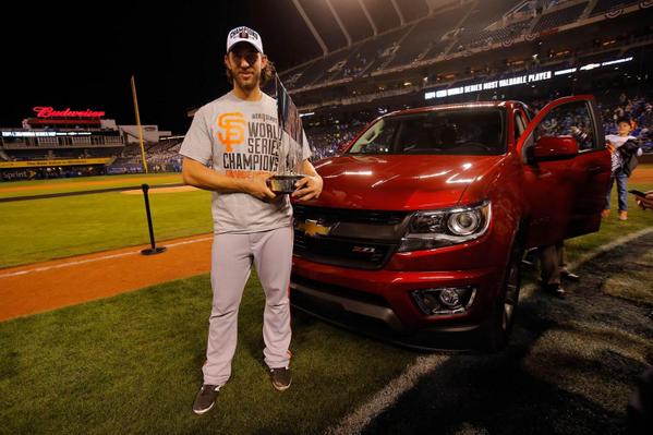 COSPanama's tweet photo. Título, récord y un lujoso auto ¡Gran noche para Bumgarner! http://t.co/JoXqHHd1Pu #MLBCOS http://t.co/pbWeRtUnRa