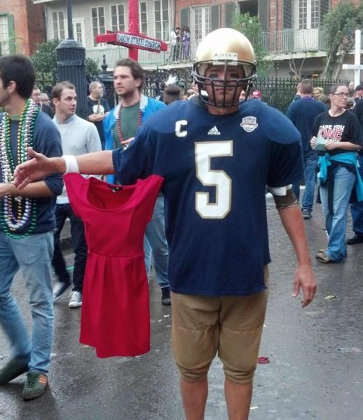 US_CollegeSport's tweet photo. Tomorrow's Halloween so check out the best college football costumes from these clever fans!! http://t.co/VVJUranlL8 http://t.co/ZS403NPn4y