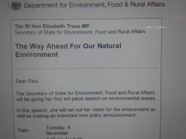 pauldezylva's tweet photo. On 4 Nov, UK Environment Secretary will launch the #BeeActionPlan that @wwwfoecouk #BeeCause has worked for. #bees http://t.co/VemAPagqok