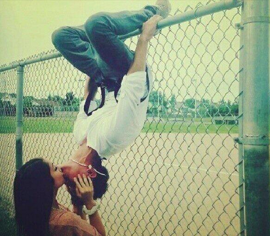 CauseWereGuys's tweet photo. Girls be like, "I wanna take cute pics like this!"

Well date a fucking chimp then http://t.co/66q84jso5x