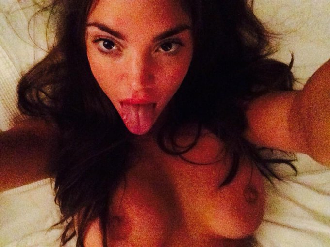 Good morning mommies and daddies http://t.co/T5lKczDRJ4<a href="/tag/upskirtsunday"class="tags"><span>#upskirtsunday</span></a>