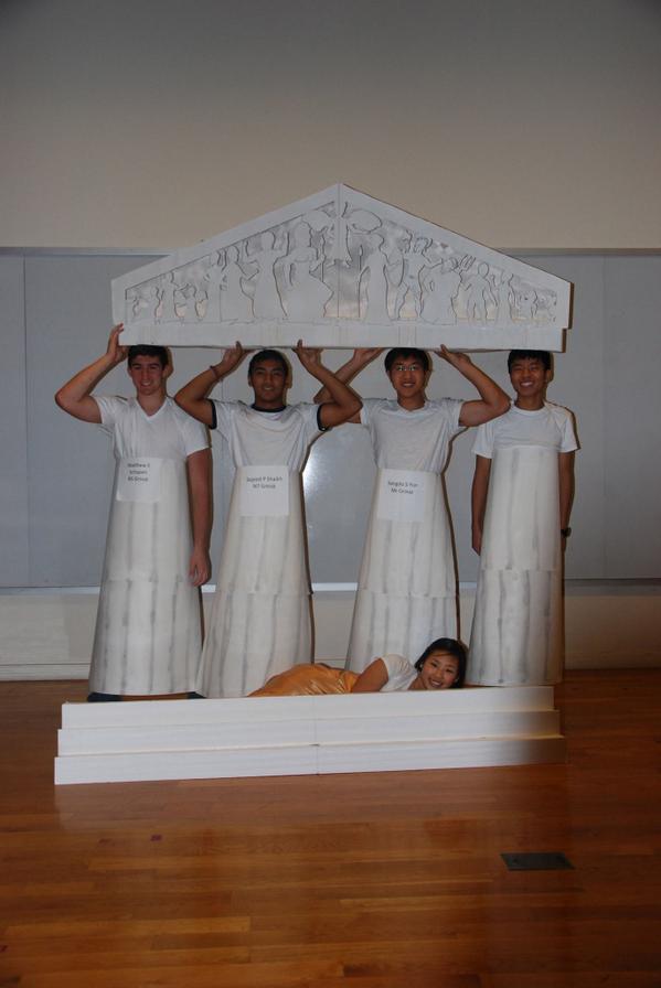 FAAatIllinois's tweet image. Will architecture inspire your costume this year?  #FAAatIllinois #TooCreative #ILLINOISarts