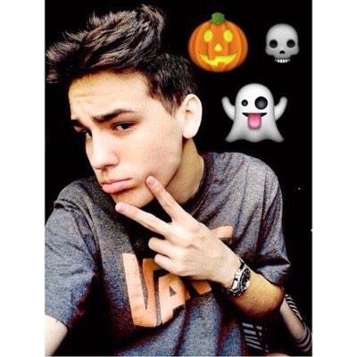 inesg_17's tweet photo. Because nothing makes me sadder and nothing makes me happier than him @JacobWhitesides pls babe follow me❤️❤️ http://t.co/BfjkDGd9Ul