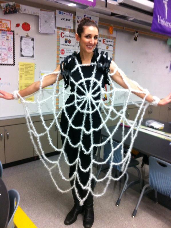 alliecashman's tweet photo. Getting in the spirit at school today! #MsWebb http://t.co/xXRcB72XnQ