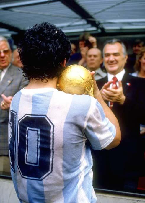 MaradonaPICS's tweet photo. Gracias por todo #54 http://t.co/BhmnSUaVw7