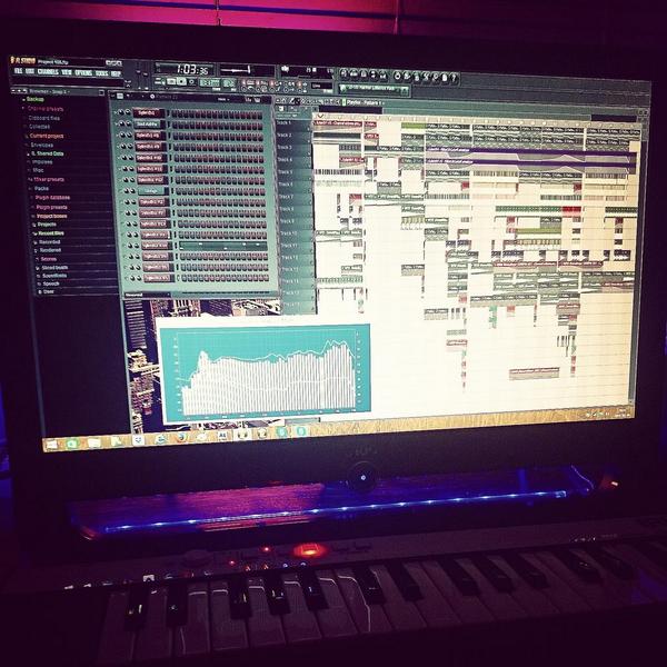 mainreaktorse's tweet photo. Progressive Hardstyle.
#progressivehouse #progressivehardstyle #130bpm http://t.co/2ldaKcKKa0