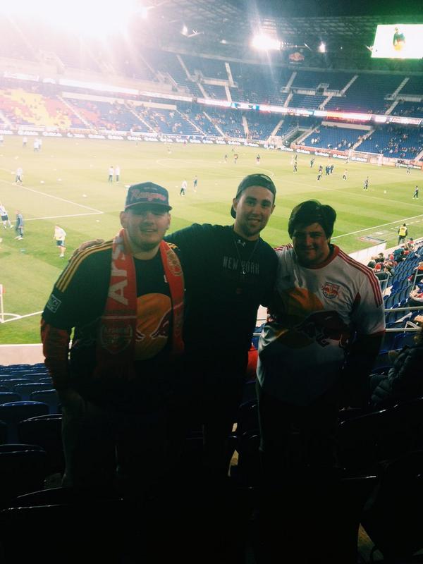 SlideJobSal's tweet photo. We out here!  #rbny @ryanberry26 #mikebruno #MLSPlayoffs #MLS #RunWithUs http://t.co/gkDwchi4L3