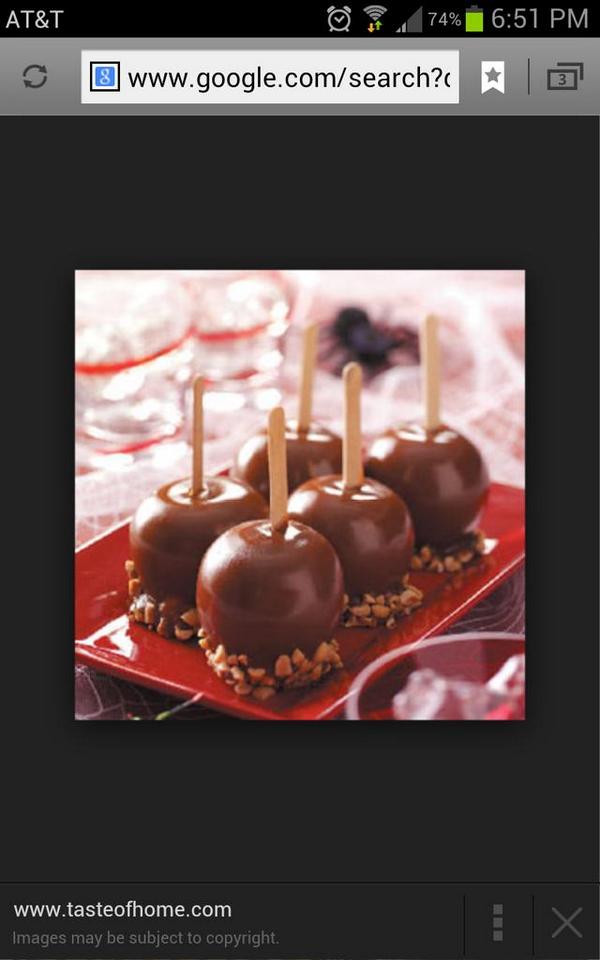 KomWanheda's tweet photo. @SammyMerlotte ~wraps up a carmel apple for Sam~ http://t.co/XwHWoTJB2e
