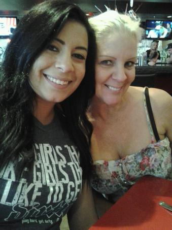 lunch with my,beautiful daughter http://t.co/iQ1Ng1gR2f<a href="/tag/avn"class="tags"><span>#avn</span></a>