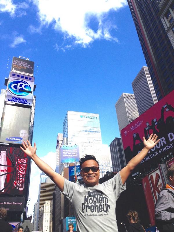 AWESOME!!! "<a href="/wempydyoctakoto/">Wempy Dyocta Koto</a>: From Makassar in Indonesia to Manhattan in America, I am proud to wear ...MosClot. "