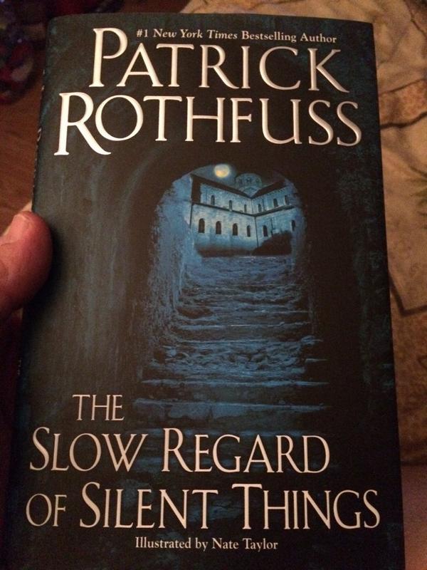 zombie0721's tweet photo. My copy finally arrived!!!! @PatrickRothfuss #KingkillerChronicle http://t.co/xwKePtWePS