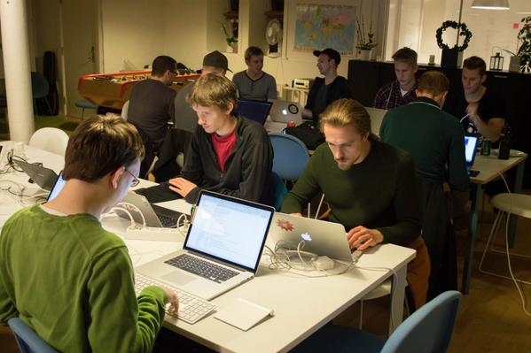 lucavlad's tweet photo. Good day today at #tshack 8 #cphftw @tradeshift http://t.co/m1WFYzvKFh