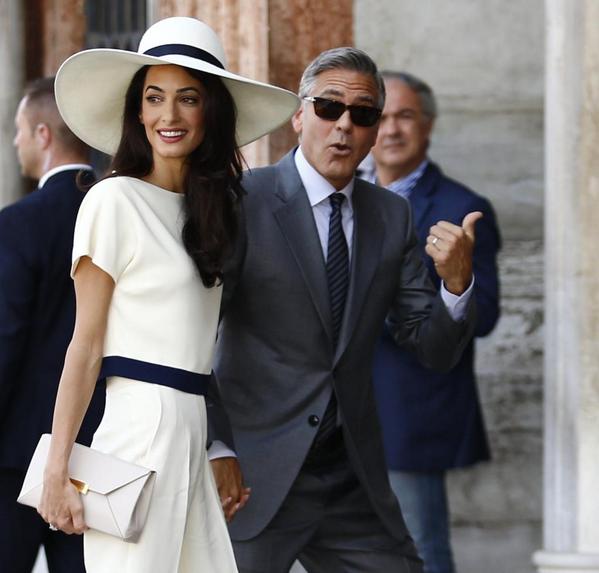 ELLEmagazine's tweet photo. Amal Clooney is up for a MAJOR style award: http://t.co/LDUgzDxYdh http://t.co/ljtIbRwwGd