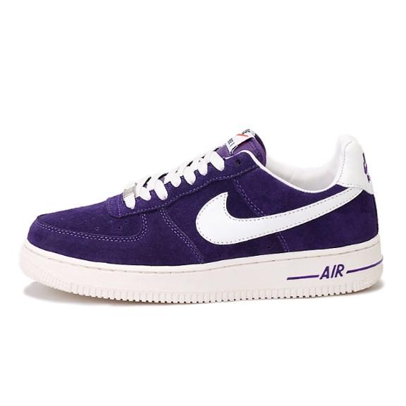 Sneakerfucker20's tweet photo. AirForce1 36-45 50€ http://t.co/UxsdJXNYt3