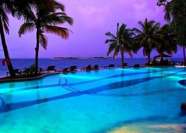 _Paisajes_'s tweet photo. Increíble piscina en la playa. http://t.co/DSjRoPlzf2