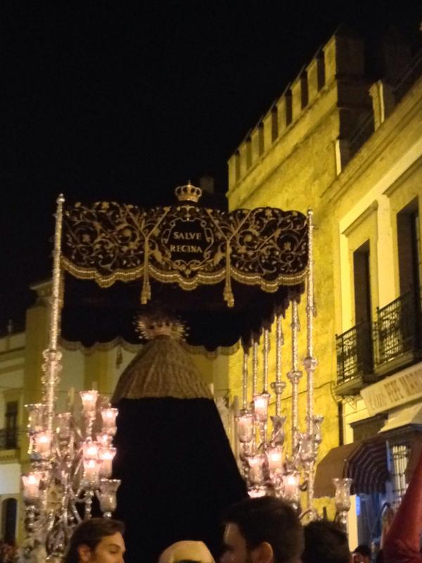 BandaVilladeM's tweet photo. Estamos orgullosos porque volveremos a estar tras el palio de la V. de la Piedad el próximo Jueves Santo en Marchena! http://t.co/mGbvb1lZA9