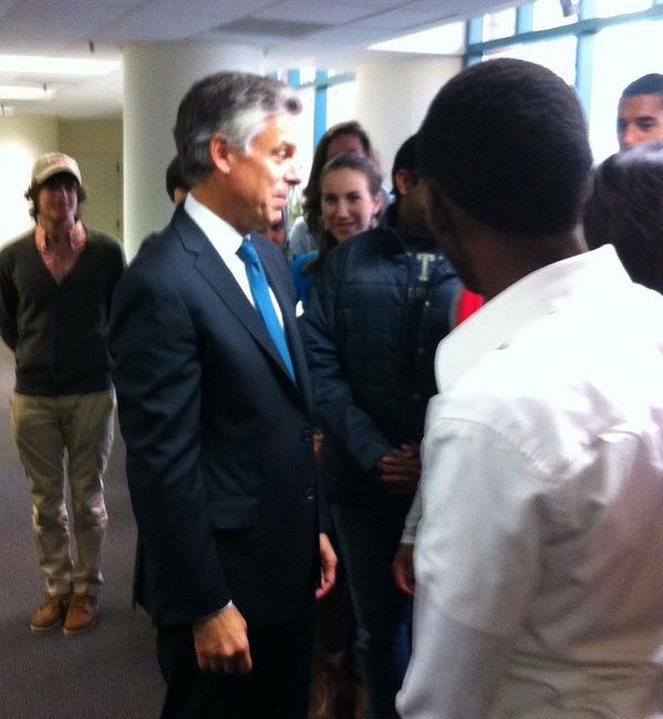 HuntsmanProgram's tweet photo. It was so nice to have Jon Huntsman Jr. stop by our lounge today for an impromptu visit! http://t.co/kCNwNGOC1i