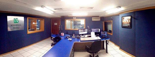 novabrasilfm's tweet photo. Sintonize na moderna, está começando o #ProgramaRadar! http://t.co/dhqcBy9C0K