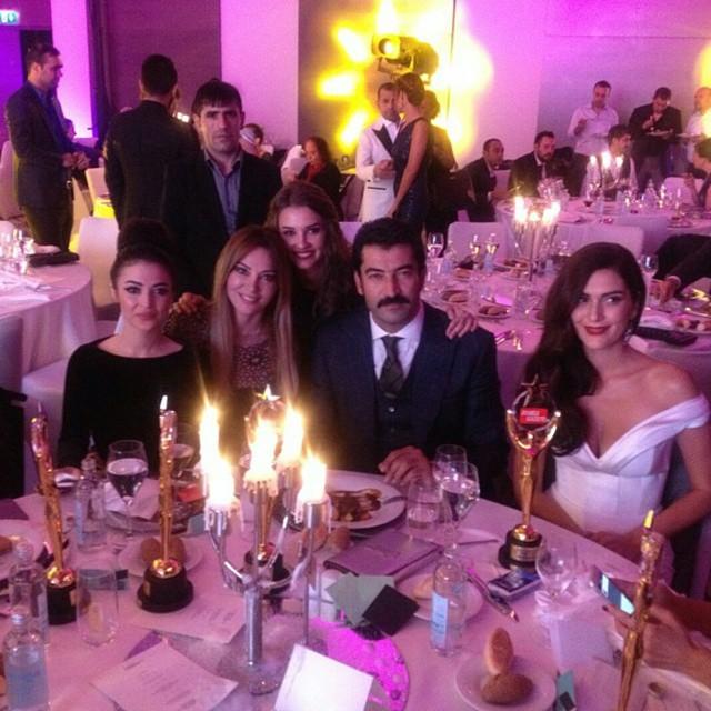 B1OU_TMIYAAJEVN.jpg:large