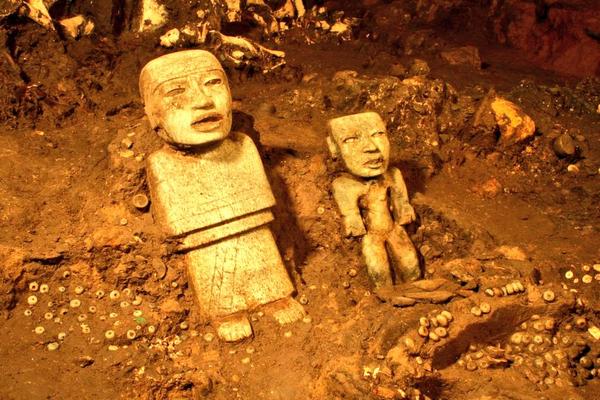 Hallazgo realizado en #Teotihuacan es la más rica ofrenda hallada hasta el momento: <a href="/INAHmx/">INAH</a> ow.ly/DxVZV