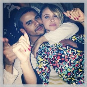 KittyWilde_x's tweet photo. http://t.co/Y1RqIS3INH