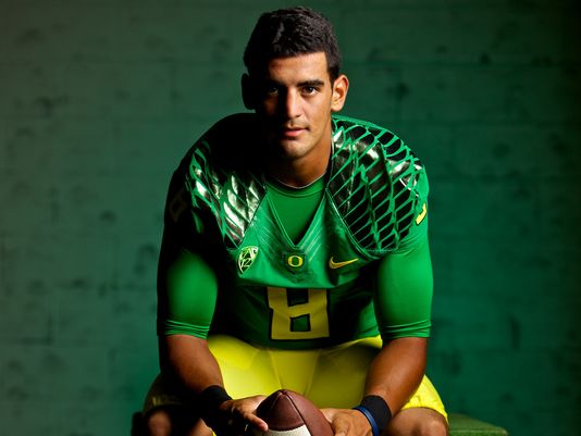 We would like to wish a Happy 21st Birthday to our QB Marcus Mariota! We cant wait to watch you smash this weekend! 