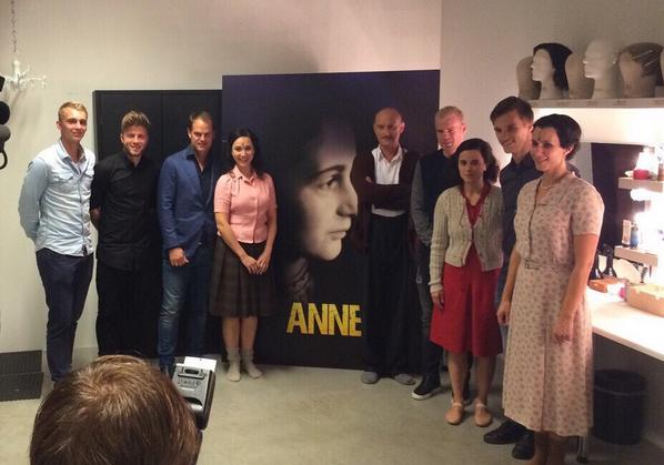 F: vanavond indrukwekkend toneelstuk #Anne gezien met #Ajax <a href="/Theater_Adam/">Theater Amsterdam</a>