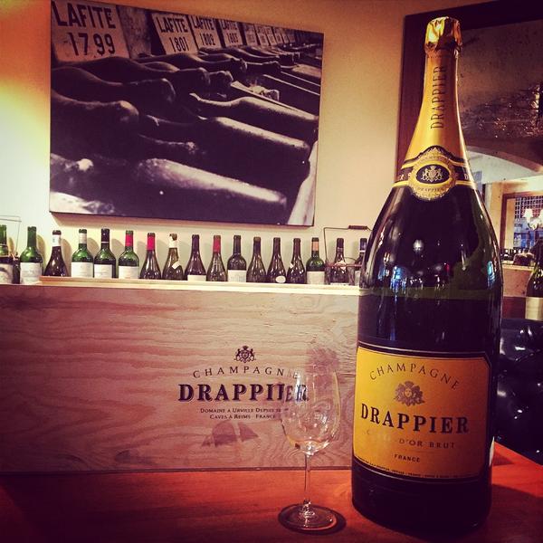 vinsurvingtnyc's tweet photo. #nabuchadnezzar #15L #champagne #Drapier #heavybottle #nomad #champagne #wine #bar #french #nyc #vinsurvingt http://t.co/rEiSQicAPE