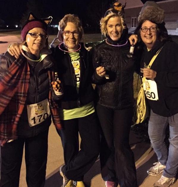 Not1But2's tweet image. @SamHeughan please send BATMAN to save us at the Full Moon 5K. It's 34degrees &amp;amp; spooky things are after us #batcall