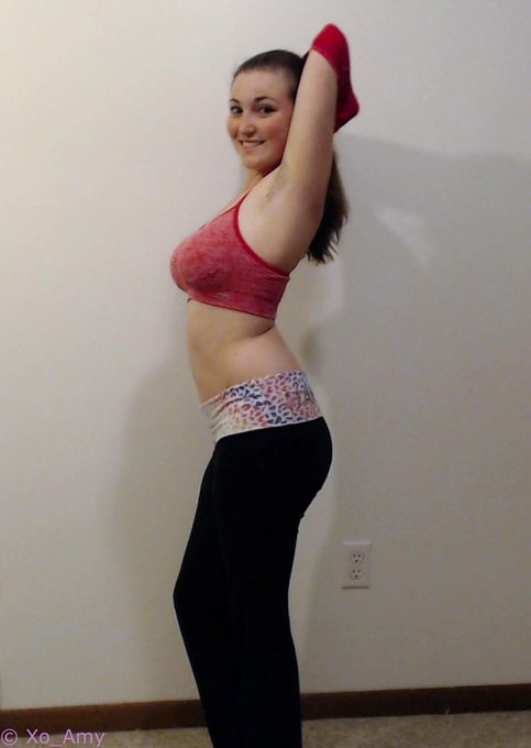 These pics are from my new "Yoga Pants" photo set, buy it for $5 on MGF&amp;ELM or 100tks on MFC! :) Get<a href="/tag/camgirl"class="tags"><span>#camgirl</span></a><a href="/tag/manyvids"class="tags"><span>#manyvids</span></a>