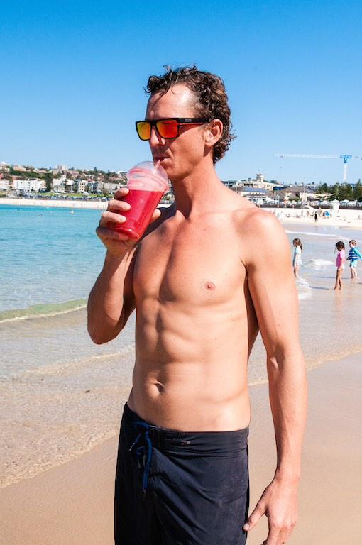 deanogladstone's tweet photo. Great day for a juice at @bondirescueHQ #liivevision http://t.co/V8C2UalSTf