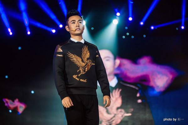 magicdaly's tweet photo. Mango Show in Beijing! http://t.co/FCPehv7PuG