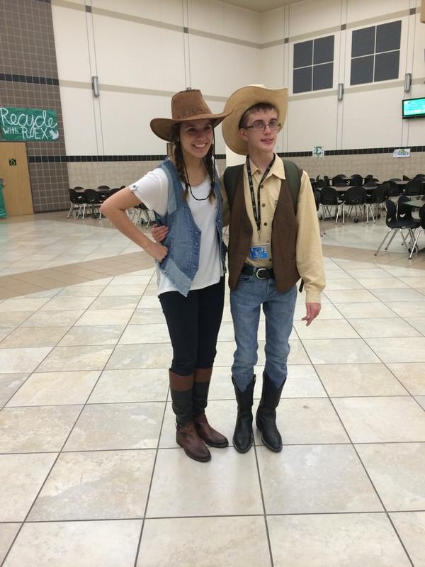 Best Buddies Halloween party was a success here's some pictures!!!  pt 1