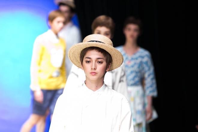 تويتر Fashionsnap Com على تويتر 女優 満島ひかりの妹でモデルの満島みなみがファッション ショー初出演 存在感のあるいいモデルだと思った ファッションエディター西谷真理子の東コレ日誌 Http T Co Yjg9yvvyn0 Http T Co Dugyzfr4mf