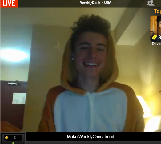 idkrosy's tweet photo. #ischrishonest @WeeklyChris Love you so muchhh <3 http://t.co/WhGDenJGqB