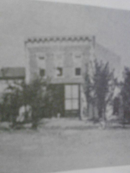 Butcherman53T's tweet photo. What is now the bar taken in 1880 http://t.co/KdpC7th9XO