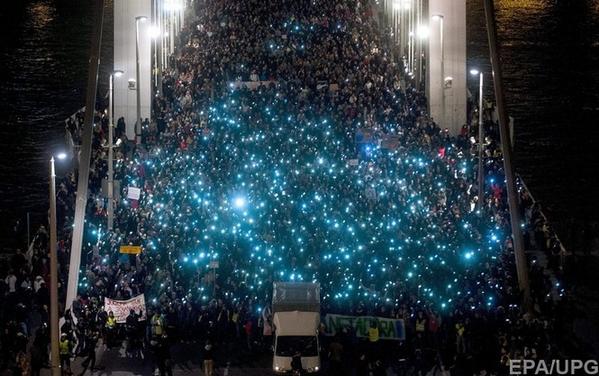 В МВД рассматривают три версии поджога кинотеатра "Жовтень" - Цензор.НЕТ 5285