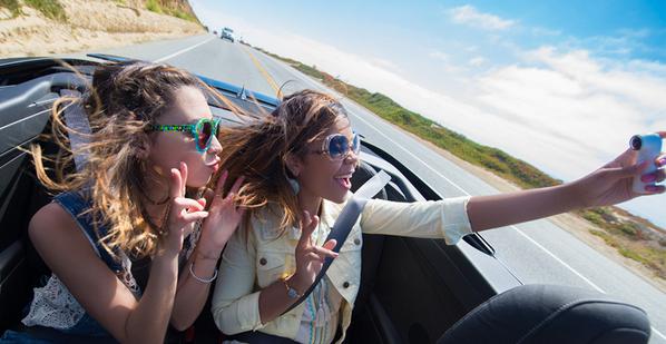 Small handheld remarkable Re Camera challenging #gopro  <a href="/REbyHTC/">HTC RE</a> gplusbrand.com/re-cam  #InfoTheque @InfothequeIntl