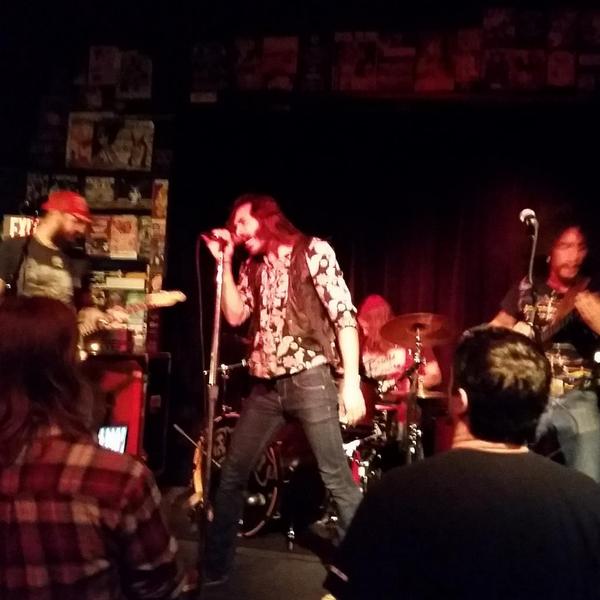 azazel_42's tweet photo. Band of gypsies killd Raleigh last night. Great way to spend a Wed. @Crobotband  #SomethingSupernatural #ThisWayComes http://t.co/5zU75cvEmK