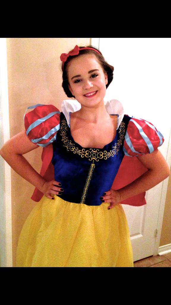 OUAPrincess's tweet image. Introducing Snow White!