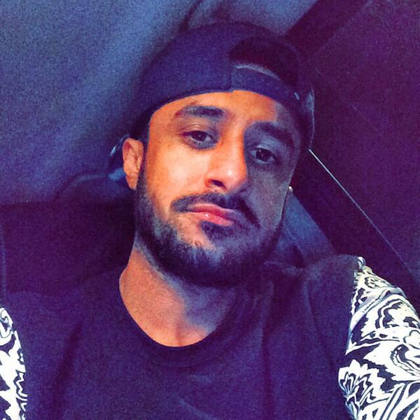 nafeesmusic's tweet photo. Another Late One, Nothing Changed here.. lol  :) 
Who's up...? #ThinkitLiveIt #luv2all x http://t.co/sokWr9WyOu