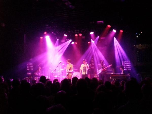 Beaupaco's tweet photo. “@countenkroost: #good meat gisteren in het patronaat. 17 december staan ze er weer. Serious Friends http://t.co/CRn5qrZ65a”@SeriousRequest