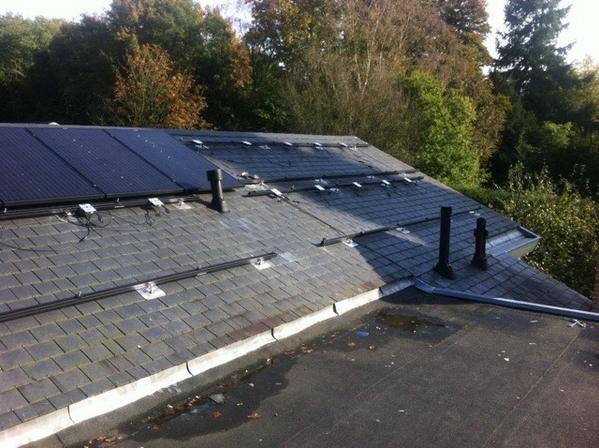 SolarPartnerNL's tweet photo. Oplevering lijsteen dak van 25 x 260 Wp Full Black @WINAICO_EU met @SolarEdgePV in #Baarn http://t.co/tQKtiXWgPL