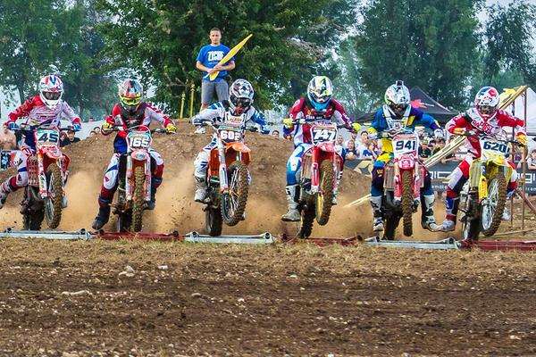 APellegrini941's tweet photo. nice moment in @_SupercrossCup_ ! @athenasocial @GoPro @OGIO @dcshoes @OneIndustries @Braapersound @alpinestars http://t.co/PV7jSq9RQr