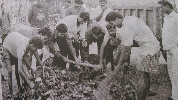 antuanand's tweet photo. A tribute to clean India from my side.....; Antu #pmoindia http://t.co/LxC3kPDa1S