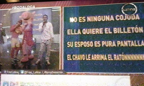 moni_1402's tweet photo. @Frec_Latina #lanocheesmia #bodaloca jaajajajajajaja claaaaaa claaaa queta era era era comete era! http://t.co/7MiHqO67nR